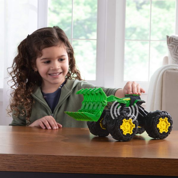 Іграшковий трактор "Monster Treads з ковшем і великими колесами" John Deere Kids 47327 фото