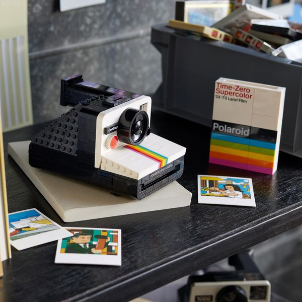 Конструктор LEGO Ideas Фотоапарат Polaroid OneStep SX-70, 516 деталей 21345 фото