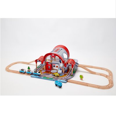 Іграшкова залізниця "Станція Гранд-Сіті зі світловими та звуковими ефектами" E3725 фото