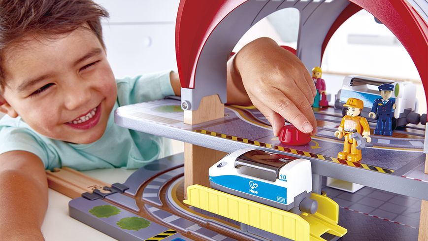 Іграшкова залізниця "Станція Гранд-Сіті зі світловими та звуковими ефектами" E3725 фото